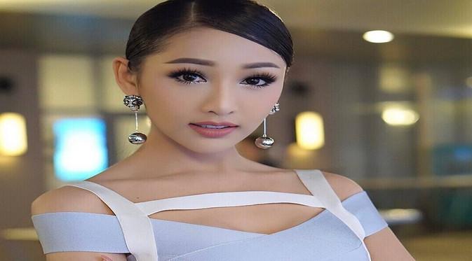 Aleksandr Deyneganing porno suratlari