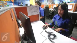 Jelang Natal dan Tahun Baru permintaan kebutuhan telekomunikasi meningkat tajam, Jakarta, Senin (21/12/2015). XL telah melakukan antisipasi dengan peningkatan jaringan dan layanan pelanggan. (Liputan6.com/Angga Yuniar) 
