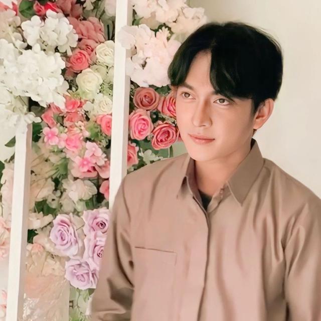 6 Potret Terbaru Deyeka, Driver Ojol yang Sempat Viral Karena Disebut Mirip Ji Chang-wook