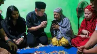 Top 3 Tekno: CEO Grab Anthony Tan Peluk Keluarga Ojol Makassar yang Tewas Dikeroyok Massa