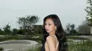 Jika ditotal, hanya dari aksesori, jewelry, tas, dan sepatu yang dikenakan Jennie saja nilainya sudah menembus lebih dari Rp578 juta. Nilai fantastis tersebut semakin mempertegas image Jennie sebagai “Human Chanel” yang selalu berhasil menghadirkan aura luxury fashion di setiap penampilannya.  [@jennierubyjane]