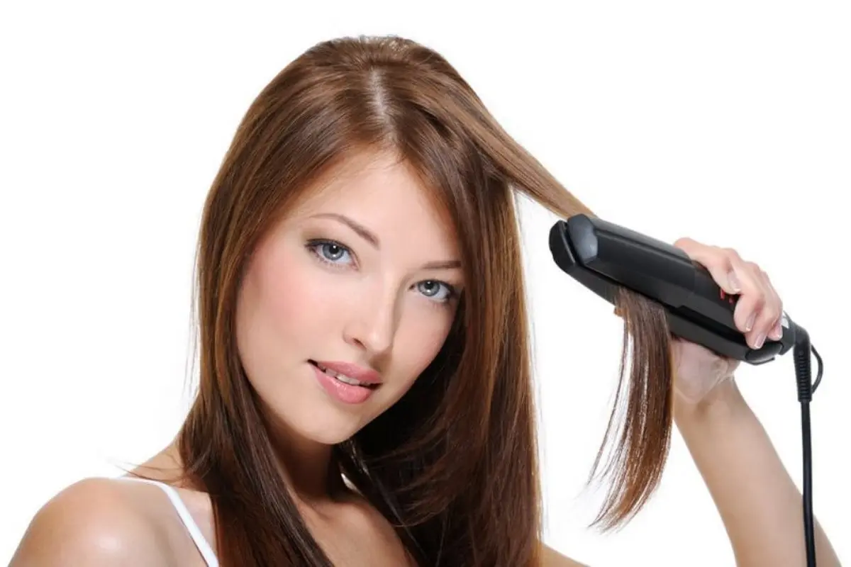 3 Cara Merawat Rambut Smoothing Agar Tetap Lurus dan Halus