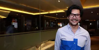 Aktor senior Ferry Salim melihat film dalam negeri sudah mulai membaik. Hal itu terbukti dengan banyaknya film Indonesia yang berkualitas dan bersaing dengan film luar negeri. (Deki Prayoga/Bintang.com)