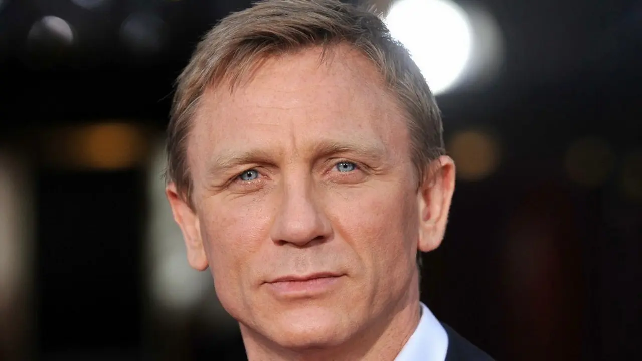 Daniel Craig