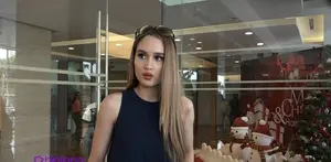Ada sedikit tragedi menyedihkan saat Cinta Laura menghabiskan liburan tahun barunya di Dubai. Tepat di samping apartemennya, Cinta Laura melihat dan merekam kebakaran hotel yang terjadi selama 26 jam.