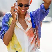 Simak tren fashion musim panas apa saja yang bikin gaya semakin trendi. (Foto: Tylor Joe)