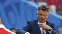 Louis van Gaal, pria berusia 62 tahun ini memiliki nama lengkap Aloysius Paulus Maria van Gaal. Usai ajang Piala Dunia 2014, pria kelahiran Amsterdam bersiap menangani klub Inggris, Manchester United. (REUTERS/Kai Pfaffenbach)