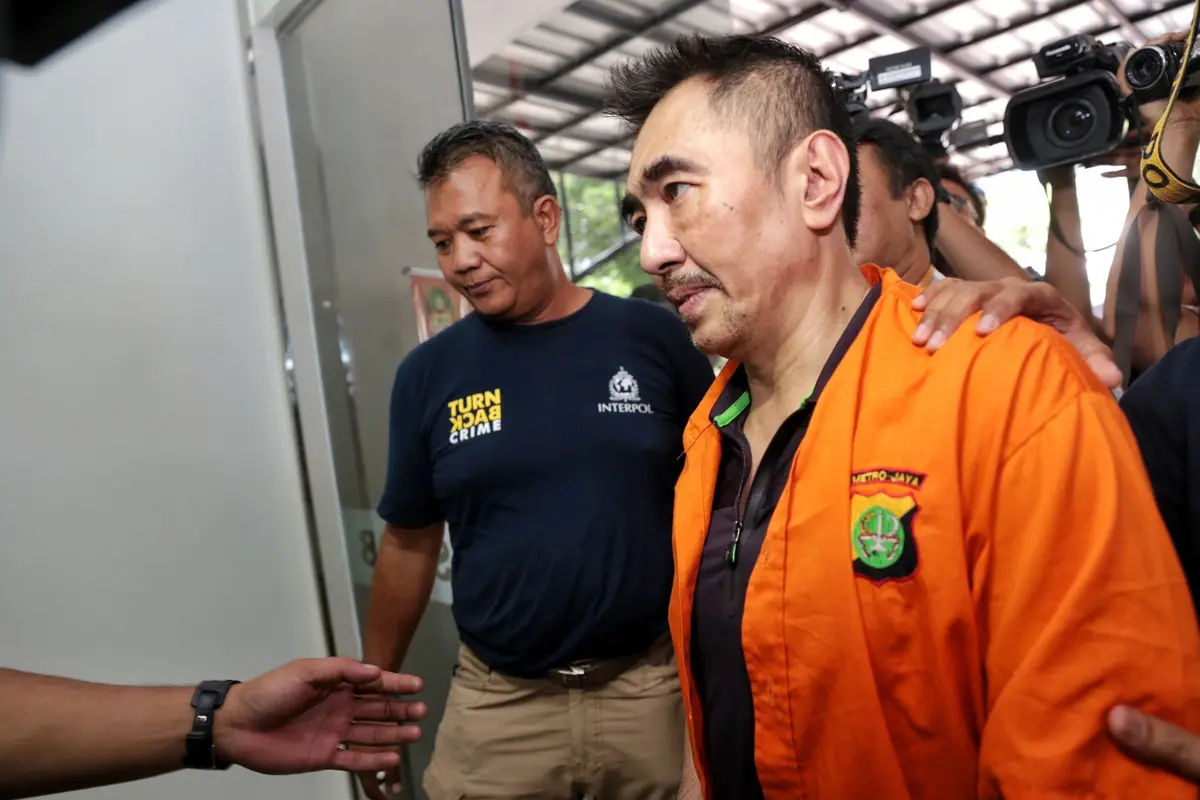 [Bintang] Gatot Brajamusti