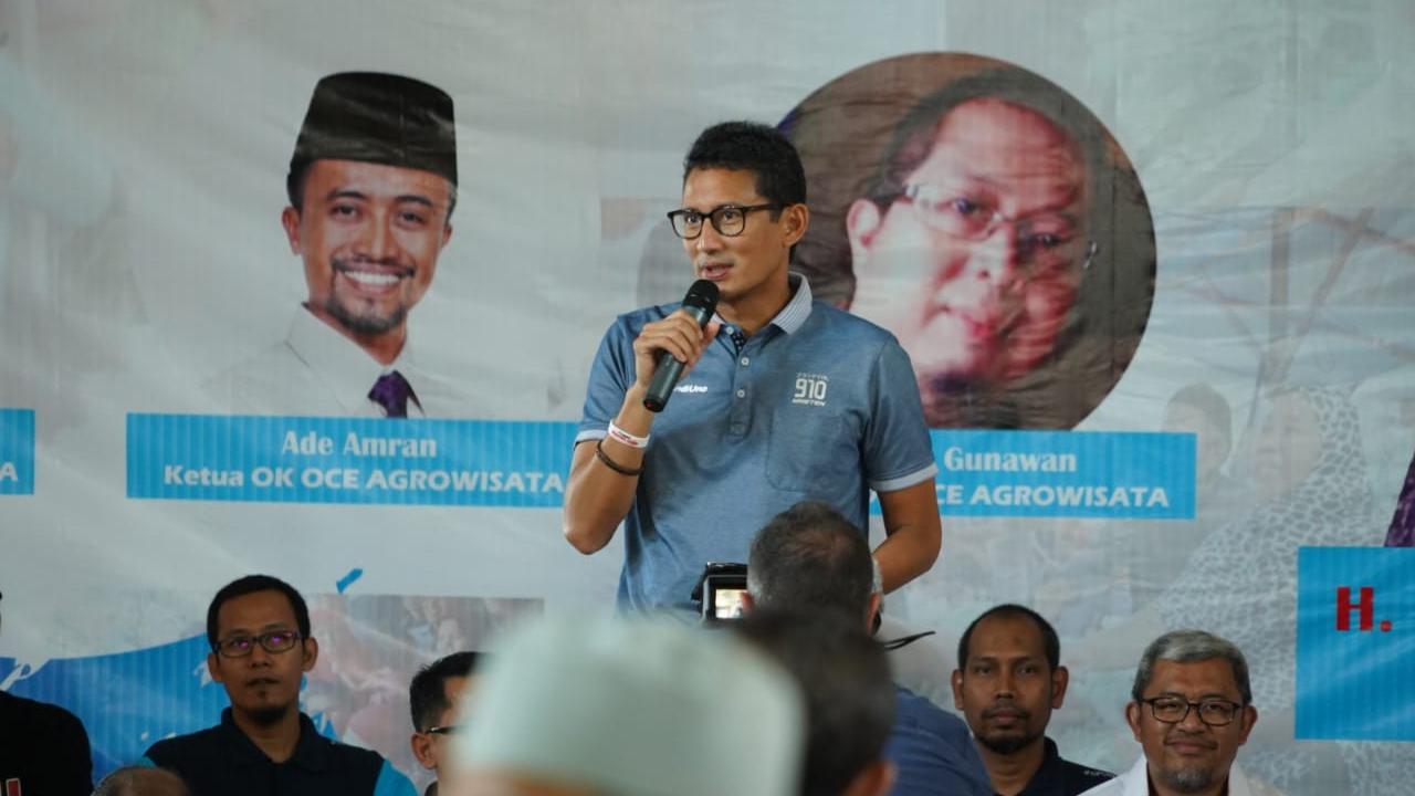 Cawapres nomor urut 02, Sandiaga Uno Saat Berdialog dengan Peserta Pelatihan OK OCE di GOR Panjalu, Cikijing. (Foto: Merdeka.com)