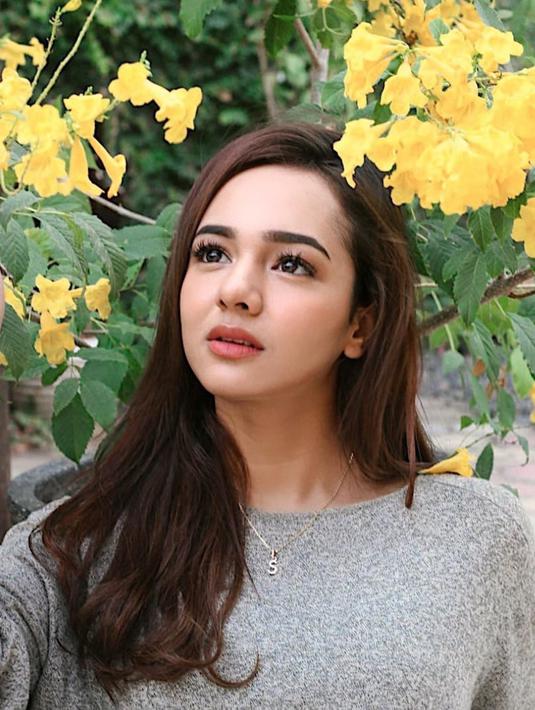 FOTO: Cantiknya Dianda Sabrina yang Disebut Mirip Barbie 