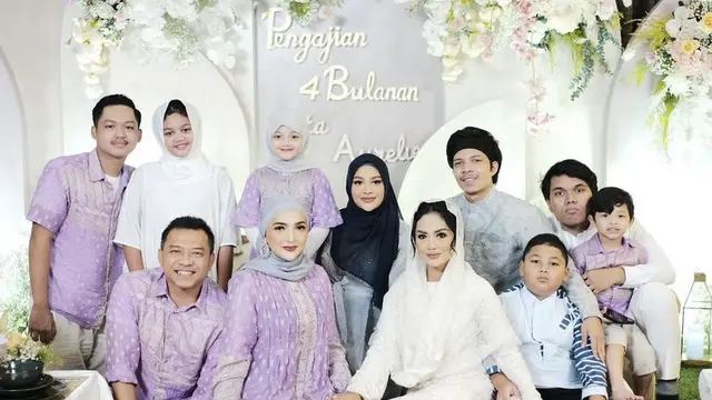 Gaya Pakaian Aurel Hermansyah, Ashanty, dan Krisdayanti di Pengajian 4 Bulanan/dok. Instagram @aurelie.hermansyah