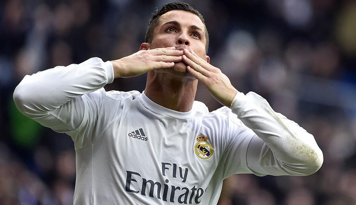 1. Cristiano Ronaldo (Real Madrid), 16 gol dari 989 menit penampilan. (AFP/Gerard Julien)