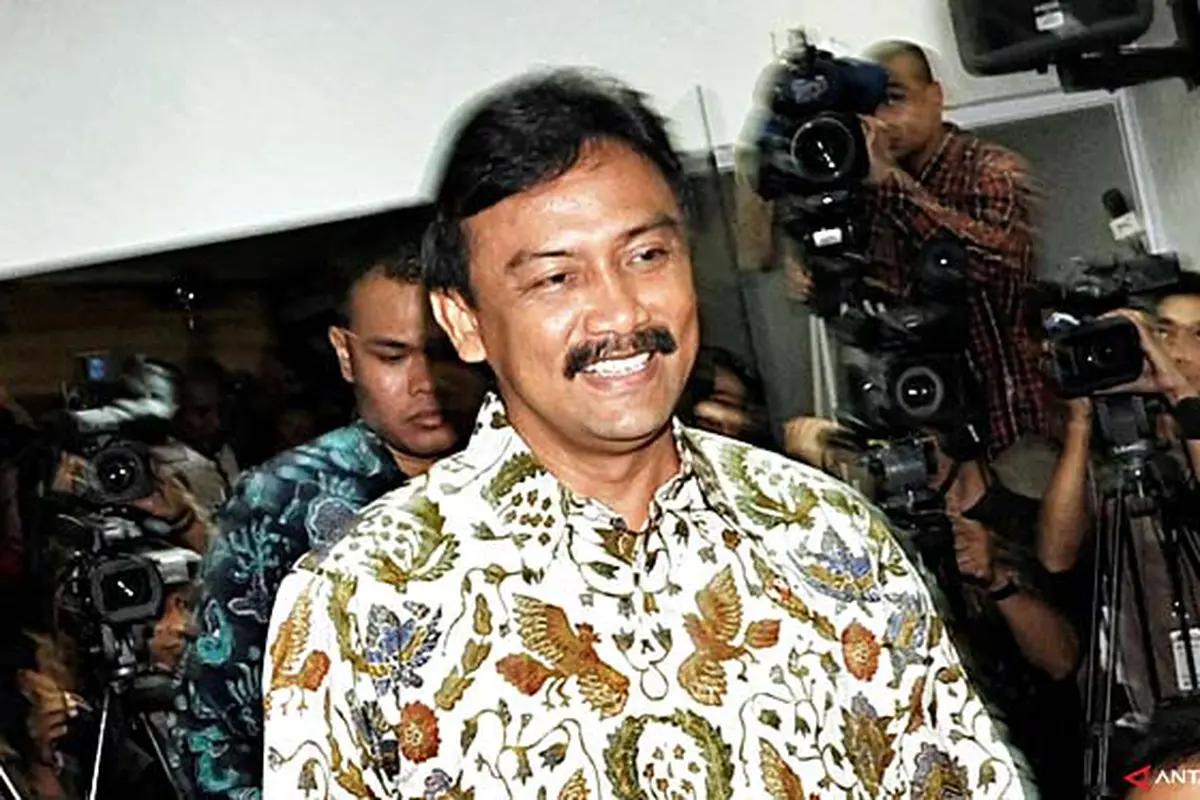 andi-mallarangeng121207d.jpg