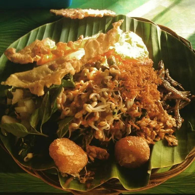 Pecel, kuliner khas Kediri, Jawa Timur. (Sumber Foto: muhamadfajarislam/Instagram)