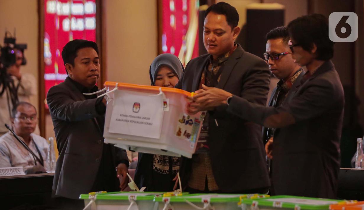 Sebelumnya diketahui, berdasarkan hasil rekapitulasi perolehan suara Pemilihan Gubernur DKI Jakarta 2024 di tingkat kabupaten/kota yang dilakukan Komisi Pemilihan Umum (KPU) Provinsi Jakarta, pasangan calon nomor urut 3, Pramono Anung-Rano Karno, menang di seluruh wilayah Jakarta. (Liputan6/Angga Yuniar)