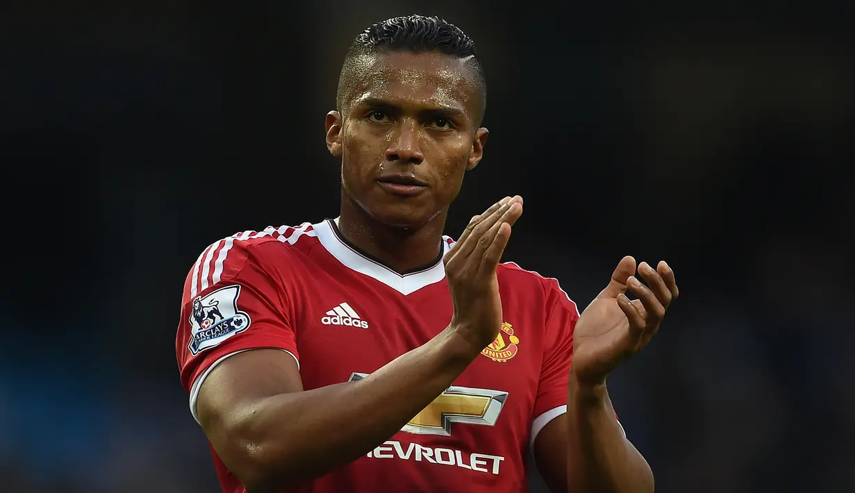 Antonio Valencia - Valencia memiliki karier cemerlang di United setelah bergabung dari Wigan Athletic pada 2009. Selama di Old Trafford pemain asal Ekuador ini mempersembahkan dua Liga Inggris, dua Piala Liga, satu Piala FA, dan satu Liga Europa. (AFP/Paul Ellis)