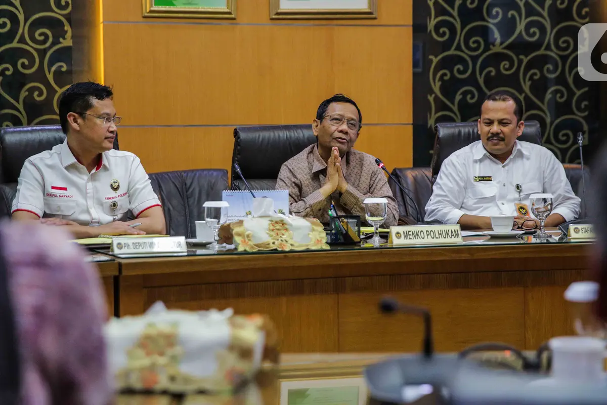 Menko Polhukam Mahfud Md Terima Silaturahmi Grup Emtek