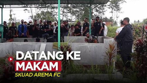 VIDEO: Skuad Arema FC Ziarah ke Makam Salah Satu Korban Tragedi Kanjuruhan