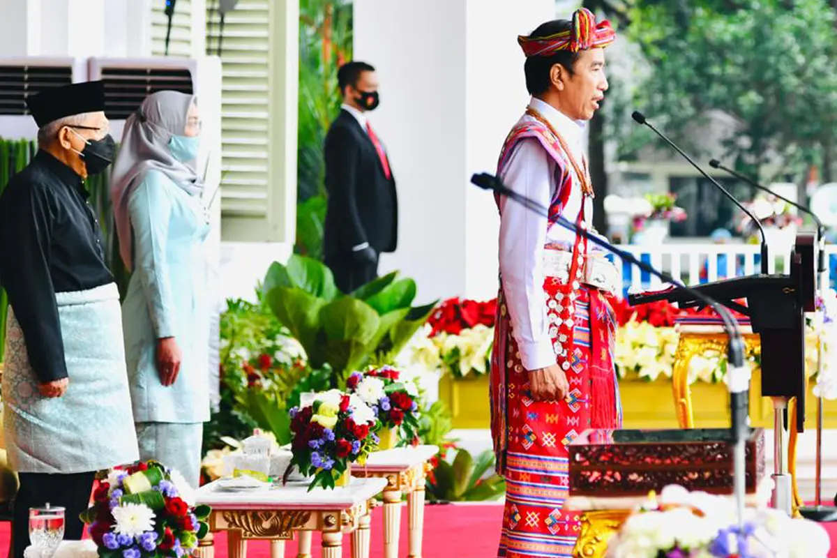 Presiden Jokowi Saat Pimpin Upacara di Istana Merdeka