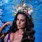 Tren Mermaid Makeup Makin Populer, Andalkan Kilau Dewy yang Memesona