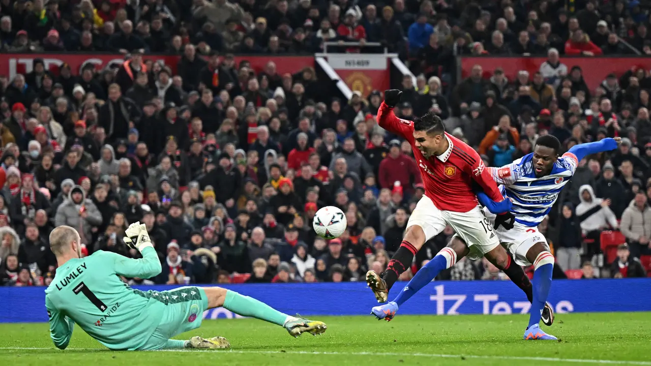 Foto: Ganasnya Trio Brasil saat MU Bungkam Reading di Babak Keempat Piala FA 2022 / 2023