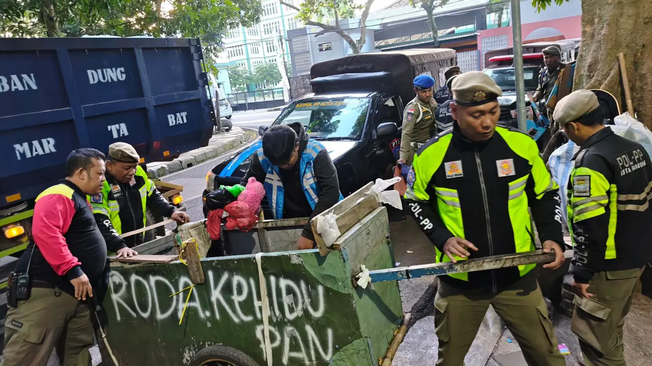 Penanganan tunawisma oleh Pemerintah Kota Bandung (Humas Pemkot Bandung)