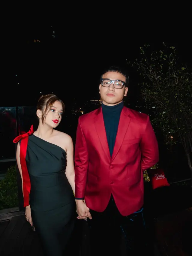 7 Potret Rebecca Klopper dan Fadly Faisal yang Selalu Tampil Mesra