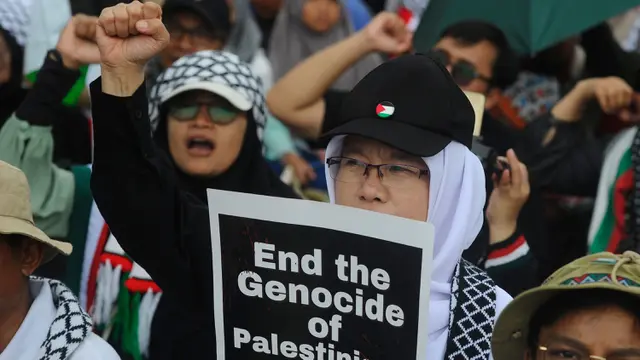 Pengunjuk Rasa Pro-Palestina Padati Kawasan Patung Kuda Jakarta
