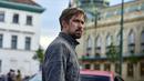 Gambar yang dirilis oleh Netflix ini menunjukkan Ryan Gosling dalam sebuah adegan film The Grey Man. Netflix sampai menggelontorkan USD 200 juta untuk memproduksi film ini. (Stanislav Honzi/Netflix via AP)