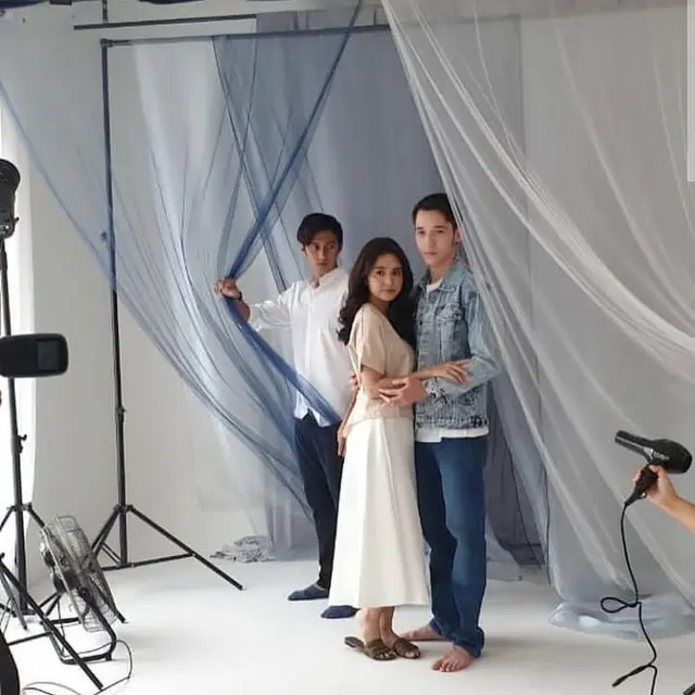 8 Potret Kompak Michelle Ziudith, Stefan William dan Caesar Hito, Main Sinetron Baru