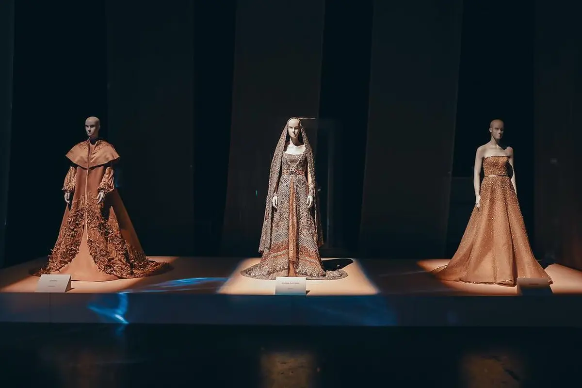 [Bintang] Modest wear
