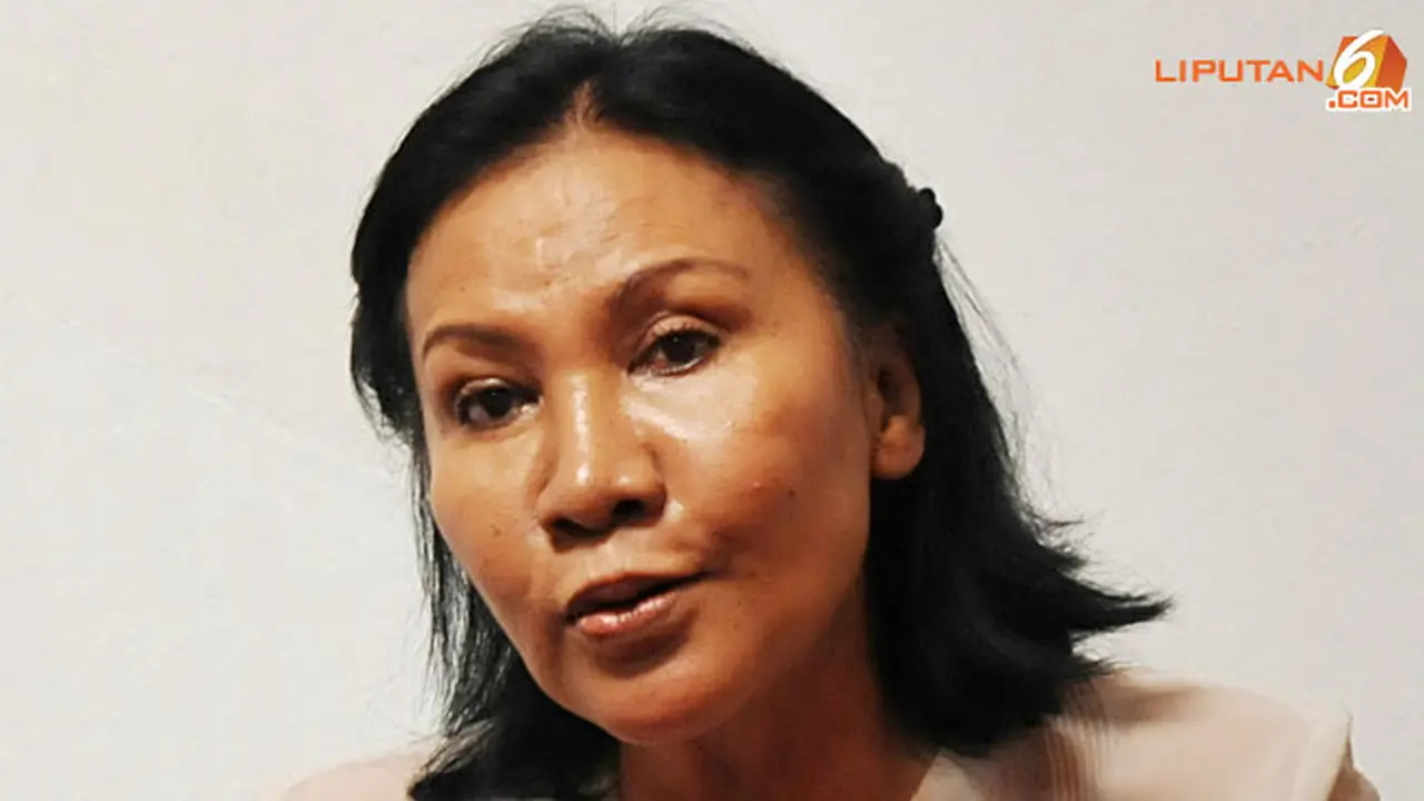 ratna-sarumpaet130322c.jpg