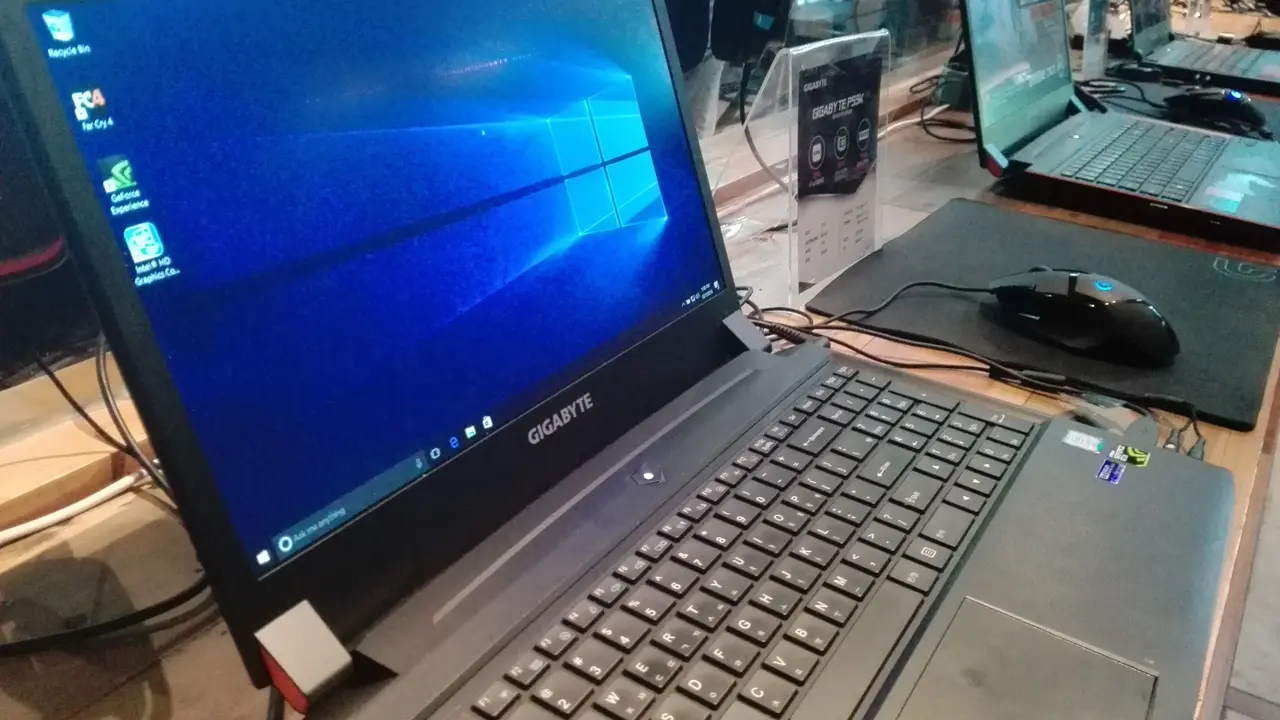 Laptop gaming Gigabyte