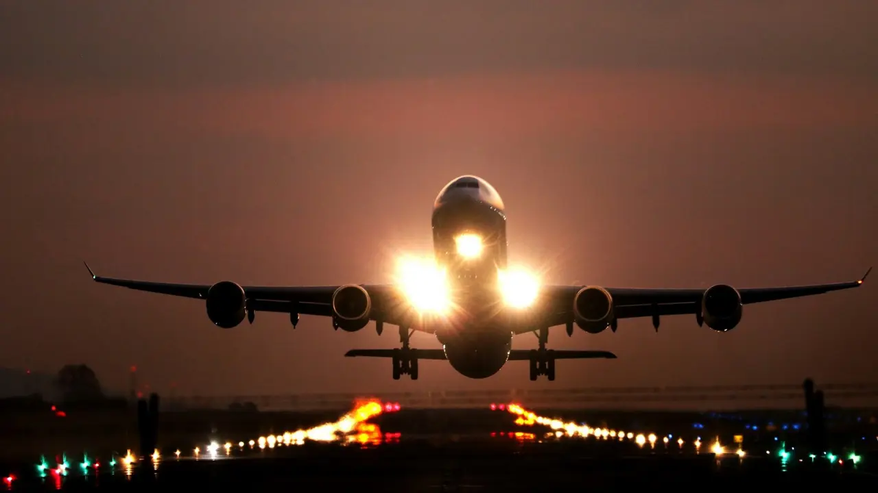 Ilustrasi penerbangan, flight, pesawat, mudik, transportasi