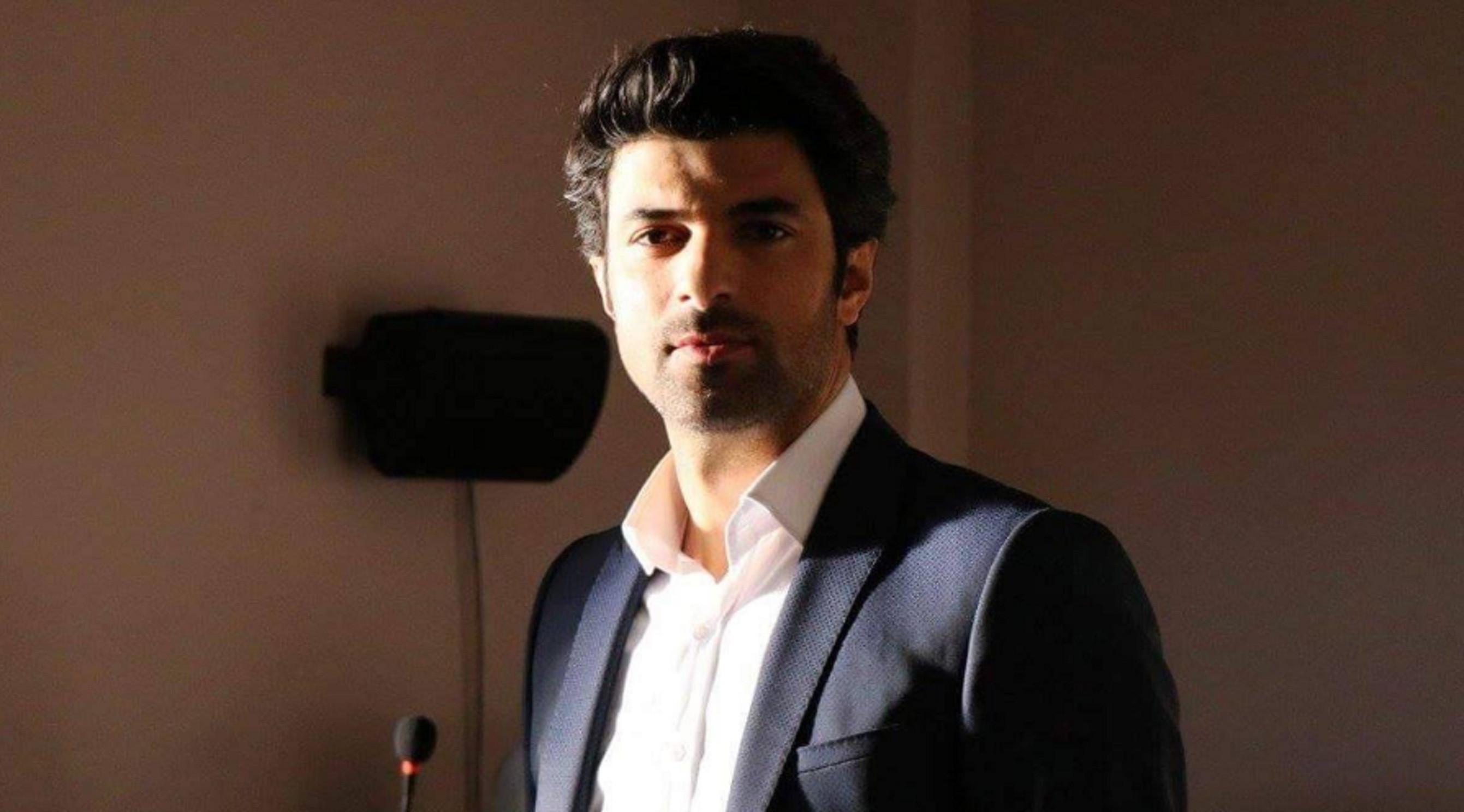Borong Piala Si Tampan Engin Akyurek Main Di Serial Turki Baru Showbiz Liputan6 Com