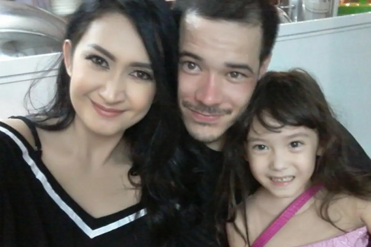 [Bintang] Zack Lee - Nafa Urbach