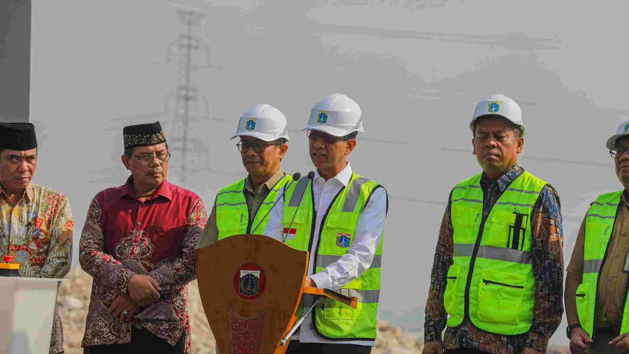 Pemerintah Provinsi (Pemprov) DKI Jakarta melakukan groundbreaking pembangunan Refuse Derived Fuel (RDF) Plant di Rorotan, Jakarta Utara.