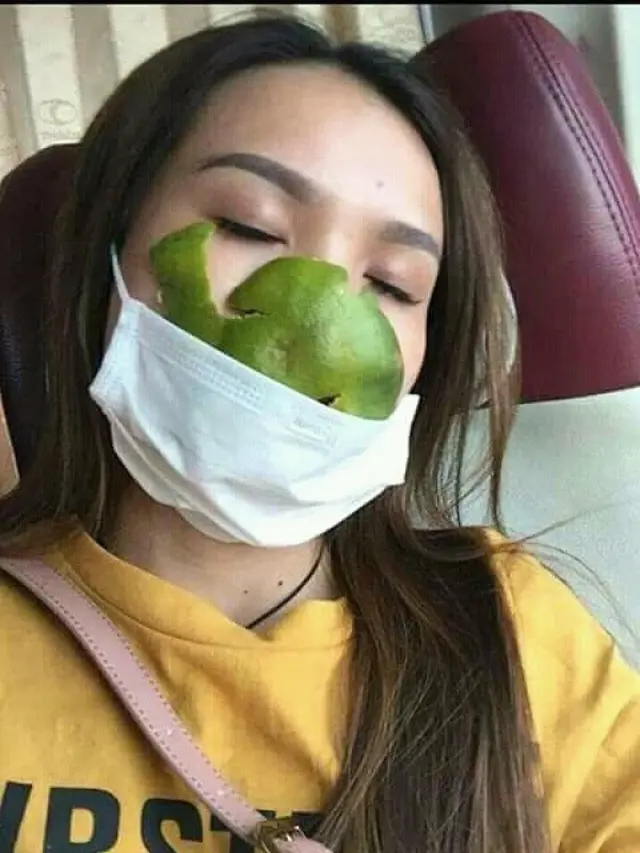 6 Kelakuan Orang Pakai Masker Rangkap Ini Kocak, Bikin Geleng Kepala