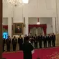 Presiden Jokowi melantik Rohidin Mersyah sebagai Gubernur Bengkulu dan Wan Thamrin Hasyim sebagai Gubernur Riau. (Merdeka.com/ Intan Umbari Prihatin)