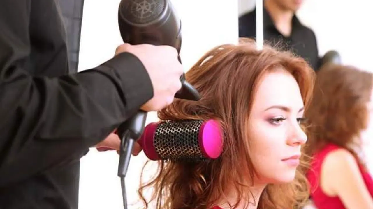 Begini Cara Merawat Rambut Ala Hair Dresser Thailand, Penasaran?