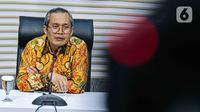Wakil Ketua Komisi Pemberantasan Korupsi (KPK) Alexander Marwata memberikan keterangan terkait penetapan tersangka Ketua KPK Firli Bahuri saat konferensi pers di gedung Merah Putih KPK, Jakarta Selatan, Kamis (23/11/2023). (Liputan6.com/Faizal Fanani)