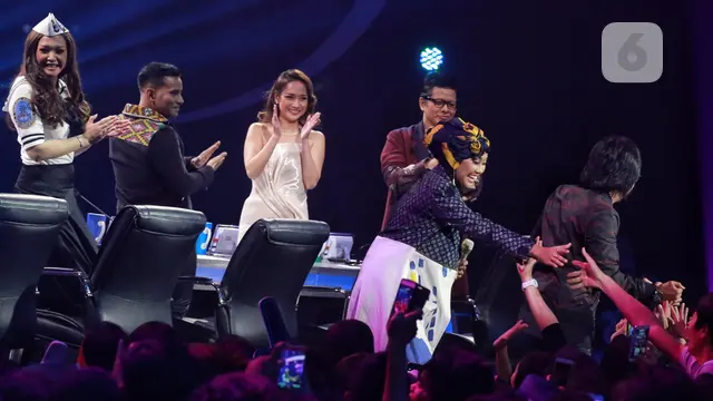 [Bintang] Ari Lasso dan Ayu Putrisundari