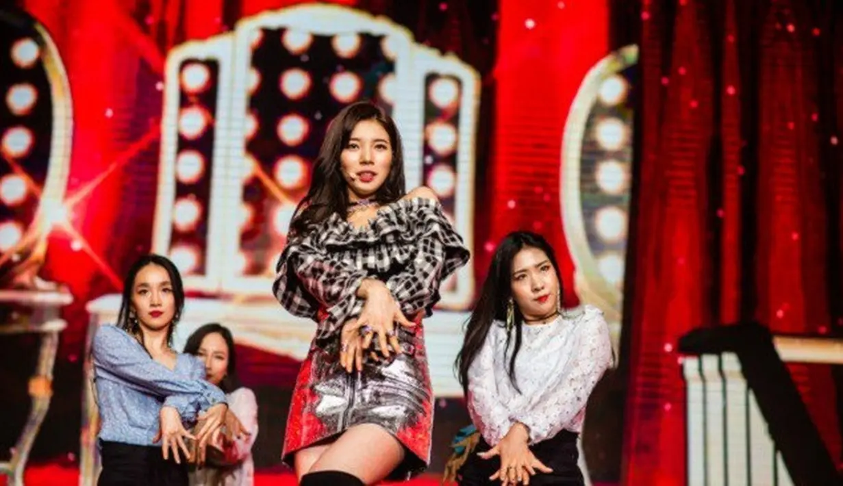Dalam acara itu, Suzy menghibur para penggemarnya dengan menyanyikan lagu-lagu seperti Sober, Holiday, dan Loving Someone Else. Selain itu, ia juga menyiapkan cover dance dan lagu berbahasa Taiwan. (Foto: allkpop.com)