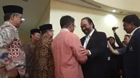 Ketua Umum Partai NasDem Surya Paloh bertemu Presiden PKS Sohibul Iman di Markas DPP PKS, Jakarta Selatan, Rabu (30/10/2019). (Liputan6.com/Muhammad Radityo Priyasmoro)
