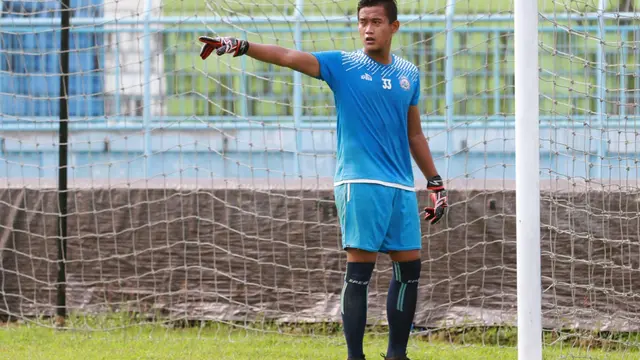 Kiper Arema
