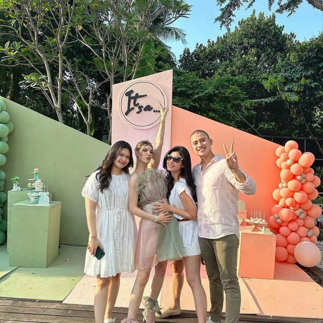 Potret 6 Artis di Acara Gender Reveal Mikaila Patritz, Jadi Momen Kumpul