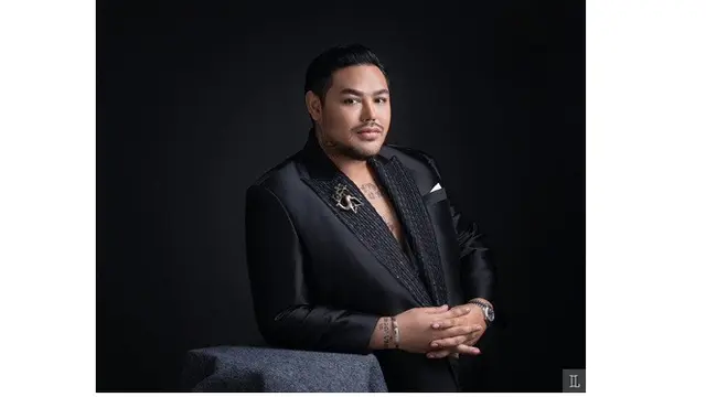7 Gaya Pemotretan Terbaru Ivan Gunawan Usai Berat Badan Turun 30 Kg, Banjir Pujian