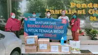 Paguyuban AHASS Cirebon menyerahkan donasi alat kesehatan untuk tenaga medis. (Foto: DAM)