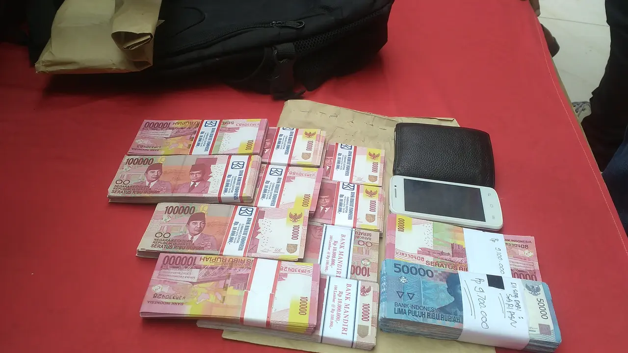 Uang Palsu Hampir Beredar di Jatim, Ini Ciri-cirinya