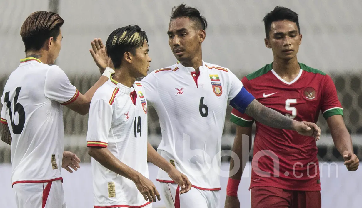 Sempat unggul 1-0, Bagas Adi dkk akhirnya harus mengakui keunggulan Myanmar 3-1 pada laga uji coba perdana mereka. Setelah laga persahabatan ini, Garuda Muda diproyeksikan untuk menjalani pemusatan latihan. (Bola.com/Vitalis Yogi Trisna)